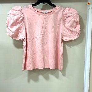 Zara t-shirt with puffy short sleeves, color pink, size L
